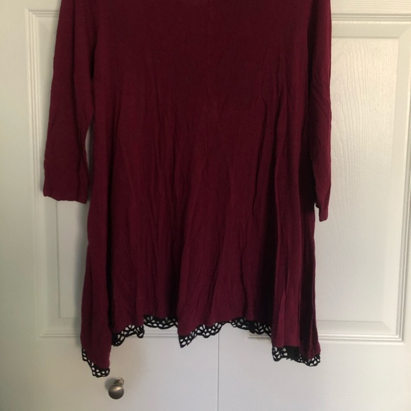 LC Lauren Conrad Burgundy Tunic - Picture 3 of 3